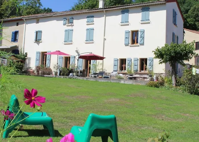 Grande Maison Familiale 4 * Ganac